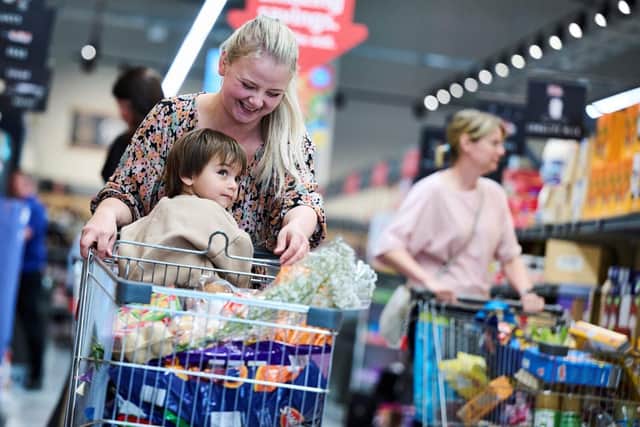 Aldi calls on parents across Lincolnshire to apply for back-to-school fund.
