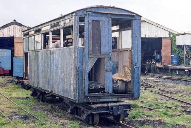 The carriage in its unrestored condition at the original Humberston site of the LCLR (Photo: 
Eddie Draper/LCLR)