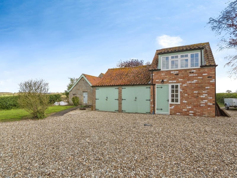 The garages and annexe.