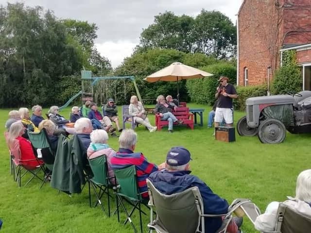 Nigel gives a talk to the Peaks & Pennines Car Club from Derbyshire.