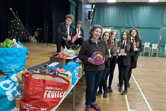 Horncastle Community Larder's Isabel Forrester with Banovallum students.
