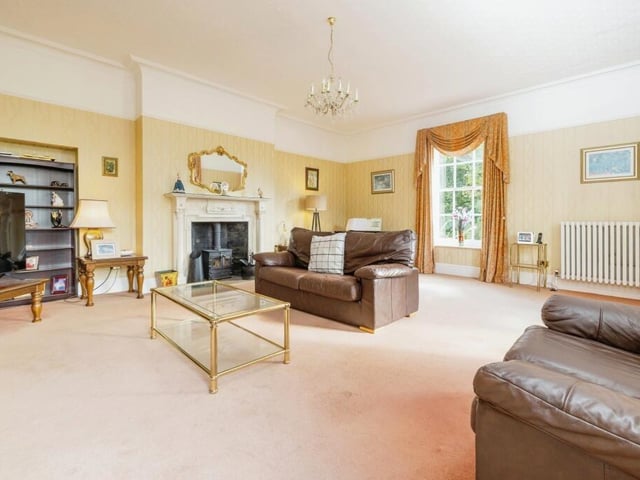 The drawing room.