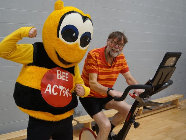 Bee Active cheers on Coun Stephen Bunney as he ramps up the miles on the exercise bike