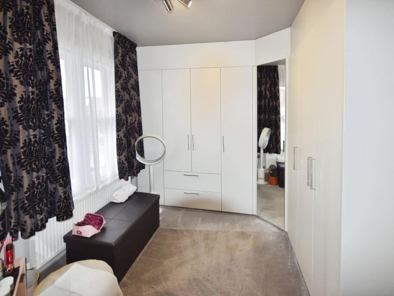 The dressing room/fourth bedroom.