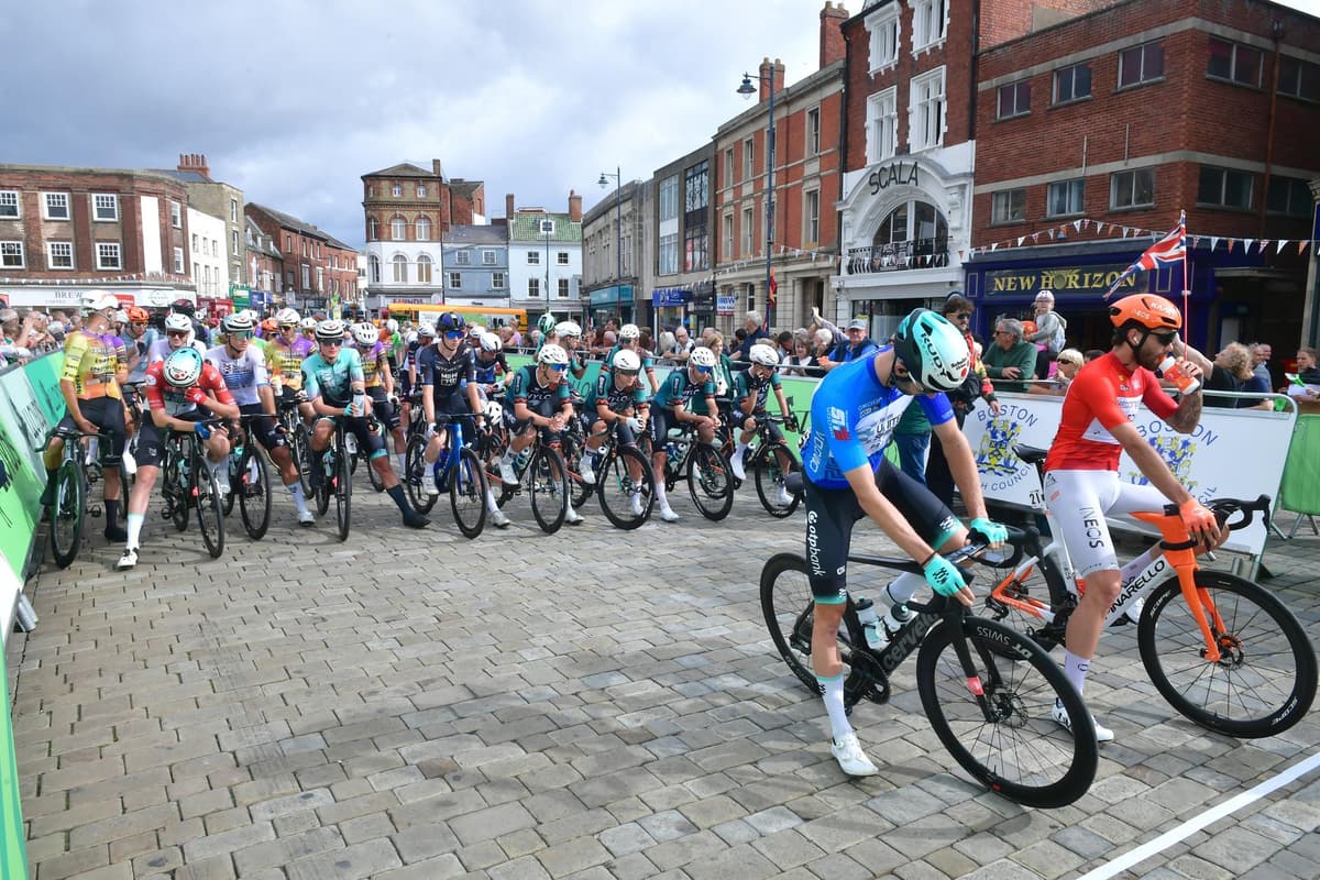 'A historic moment' - Crowds gather as Boston plays host to Lloyds Tour of ...