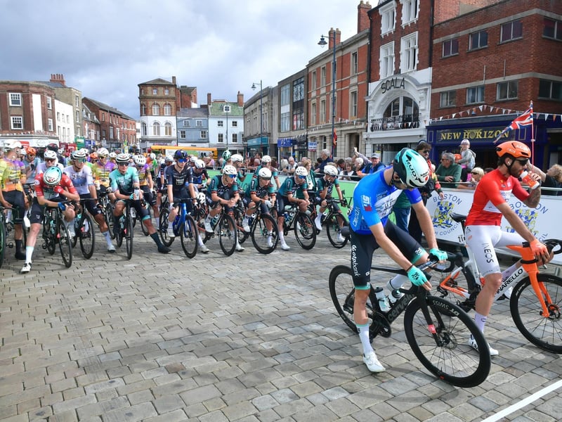 Riders get into position for the start of the race.