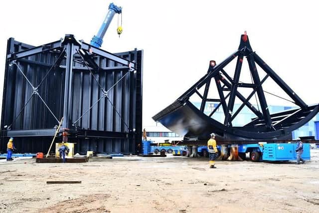 Another view of the vertical sector gates.
