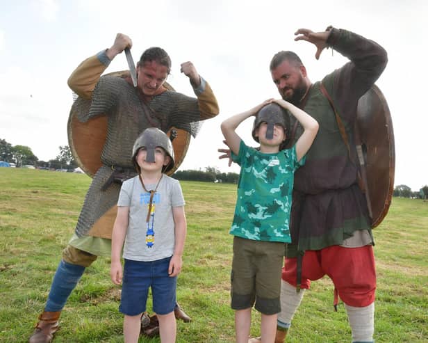 Jon 4 and Sam 8 of Sleaford with L-R Thomas Straw and David Henderson of Nottingham