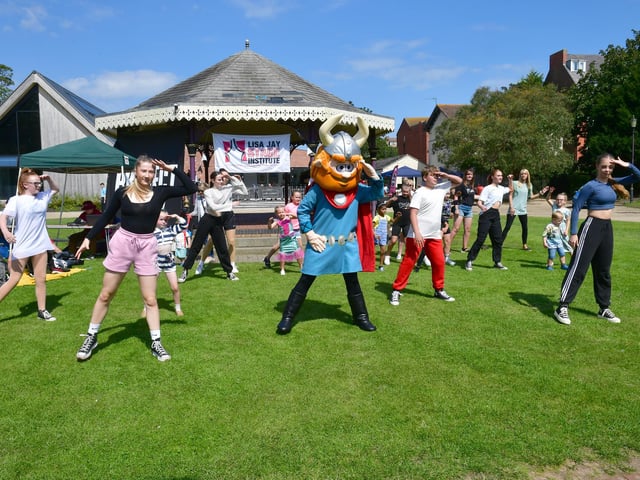 Lisa Jay Stage Institute perform at 999 Day.