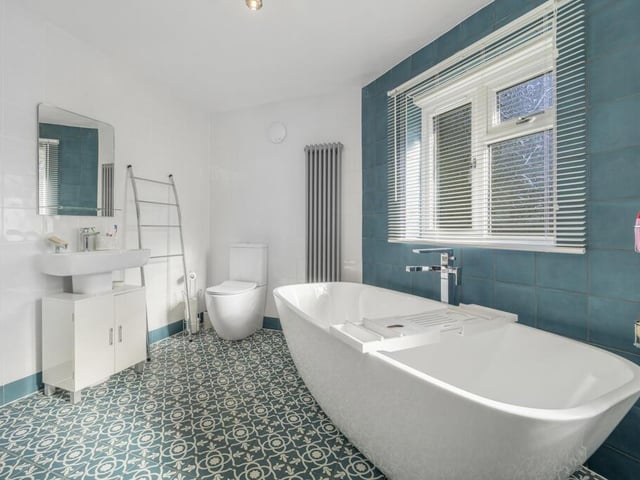 ... its en suite.