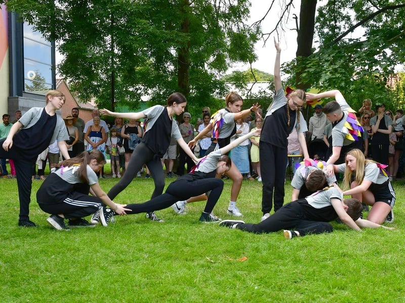Migration by Hub Youth Dance Group.