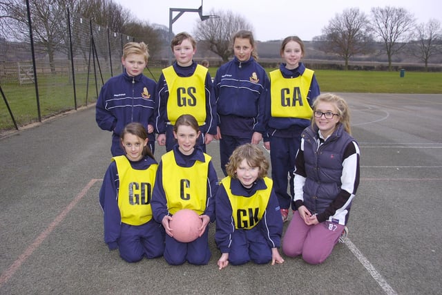 Helpringham Primary School's team, with team manager Abbie Andrews.