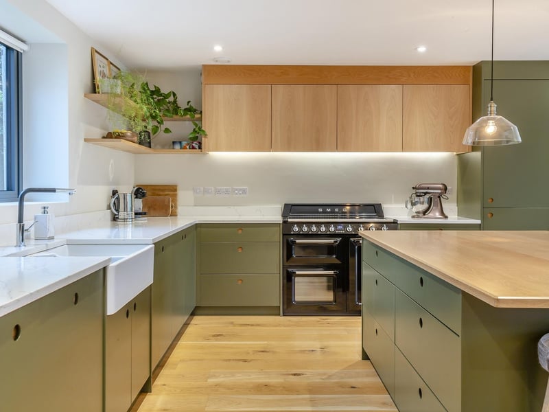 Another angle on the kitchen.