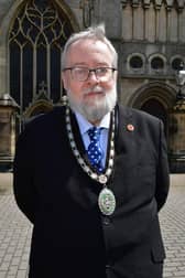 Mayor of Sleaford, Coun David Suiter.