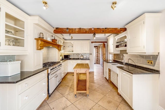 Another angle on the kitchen-diner.