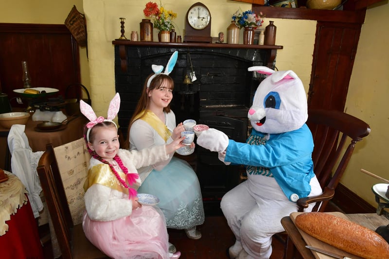 Carnival Queen Summer Willetts   and Carnival Princess Rosie Cawley  having a tea party with the Easter bunny.