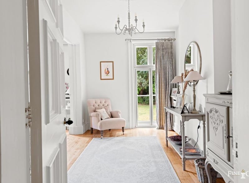 The sitting room.