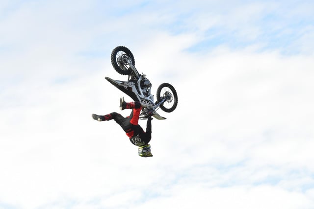 The spectacular Bolddog Lings FMX Display