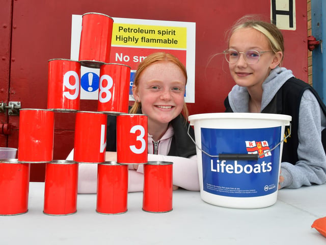 Pictured (from left)are Kellie Stokes 13 and Keira Willard 12