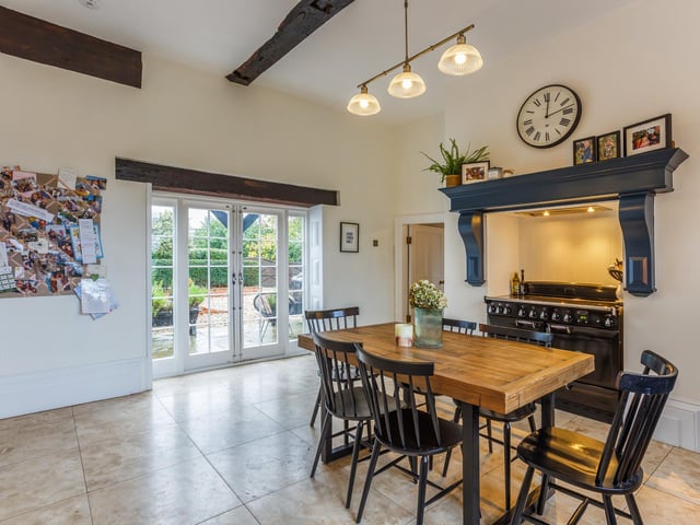 Another angle on the kitchen.