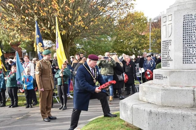 Mayor of Skegness Coun Pete Barry lays a wreath.