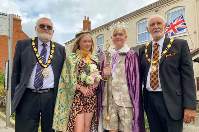 The Royal party, Carnival Queen Annabelle and King Felix with Mayor Coun Holland and Deputy Mayor, Coun Russell
Lacey, Kaynan, Molly, Jayden and Jack