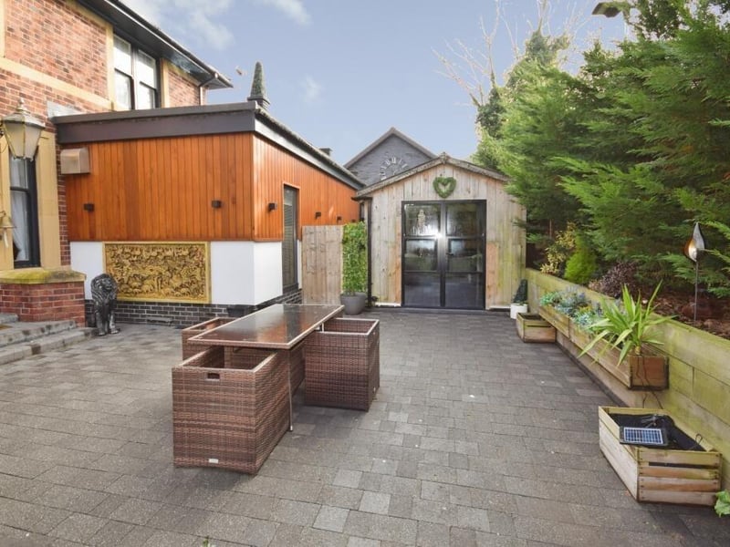 Seating to the front of the home.