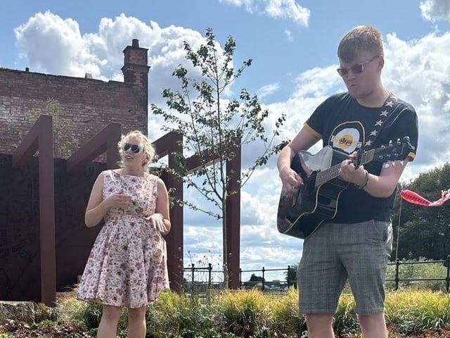 Brother and sister, Logan and Emily Toward, played an acoustic set