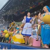 Snow White and the Seven Dwarves float heading down Lumley Road.