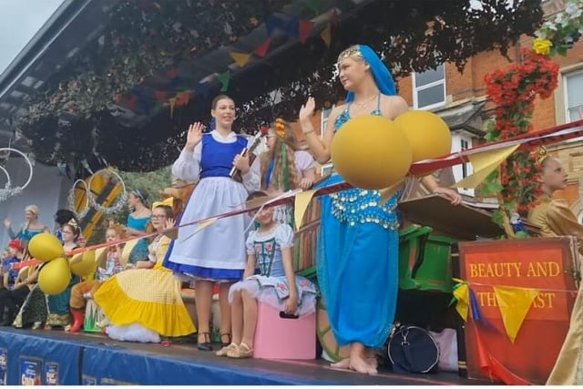 Snow White and the Seven Dwarves float heading down Lumley Road.