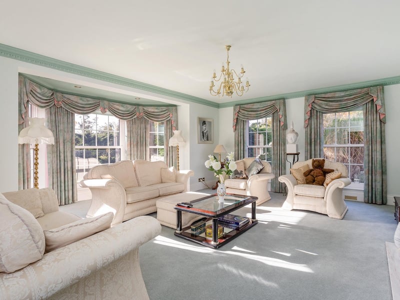 The drawing room.