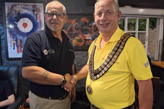 National president Kelly Clark (in yellow) and Horncastle 41 Club chairman Gary Fisher.