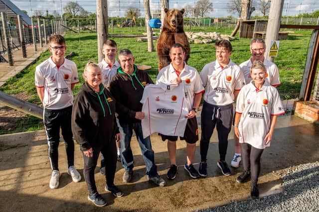 Horncastle Cricket Club unveils Wolds Wildlife Park as new sponsors.