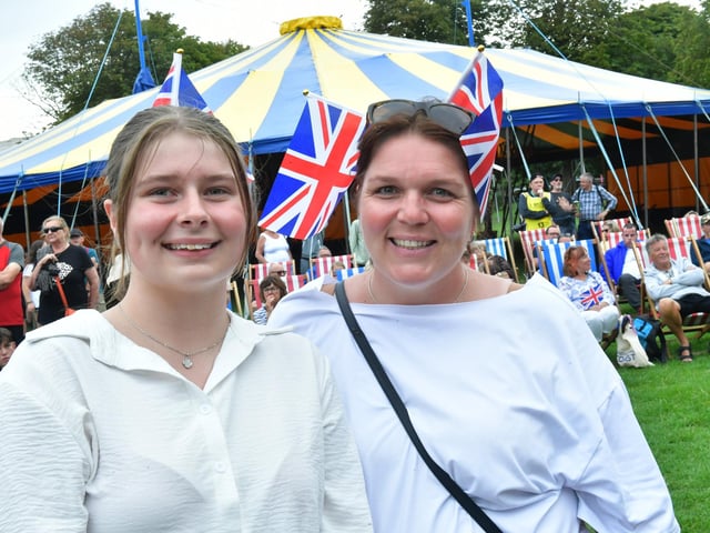 L-R Jessica Harris and Stacey Harris of East Yorkshire