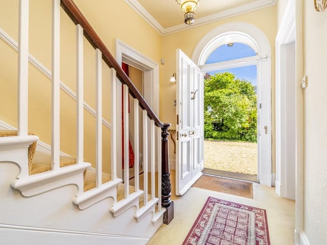 The entrance hall.