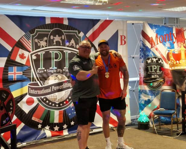 Thomas Chenery set a new British Record in the 100kg class of 192.5kg (30.3stones)