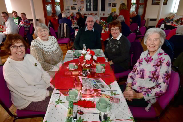Guests (from left) Sandy Shaw, Joy Shepperson, Richard Shaw, Gail Shaw, Valarie Smith