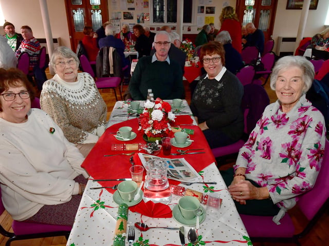 Guests (from left) Sandy Shaw, Joy Shepperson, Richard Shaw, Gail Shaw, Valarie Smith