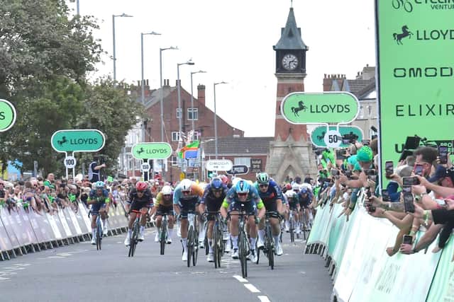 The Skegness seafront sprint finish. Photo by David Dawson.