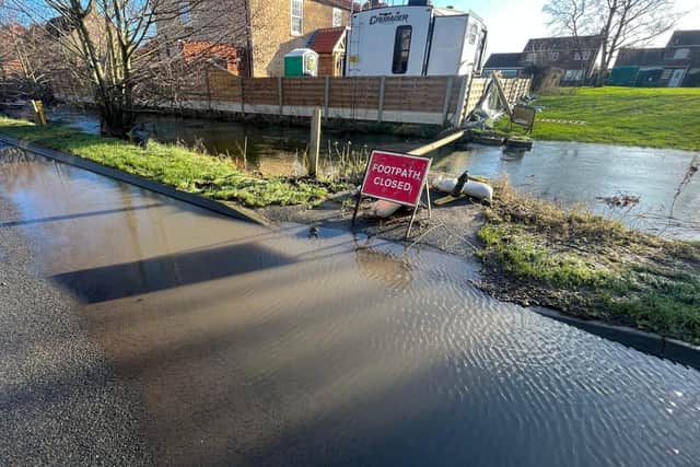 Flooding in Fen Lane, Dunston | Photo: James Turner