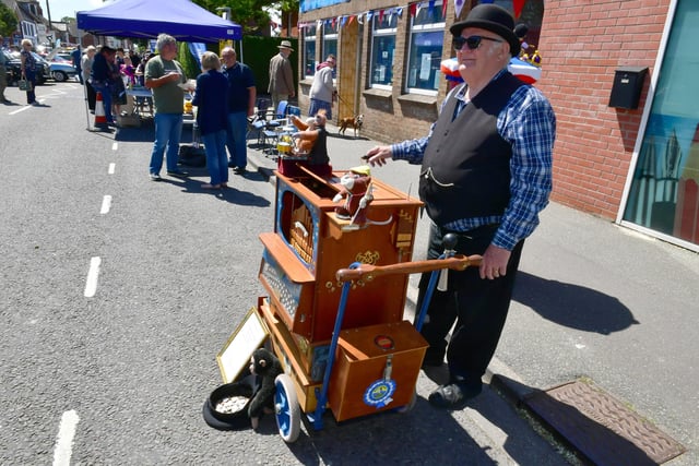 Martin Pease of Mablethorpe with his Street Organ