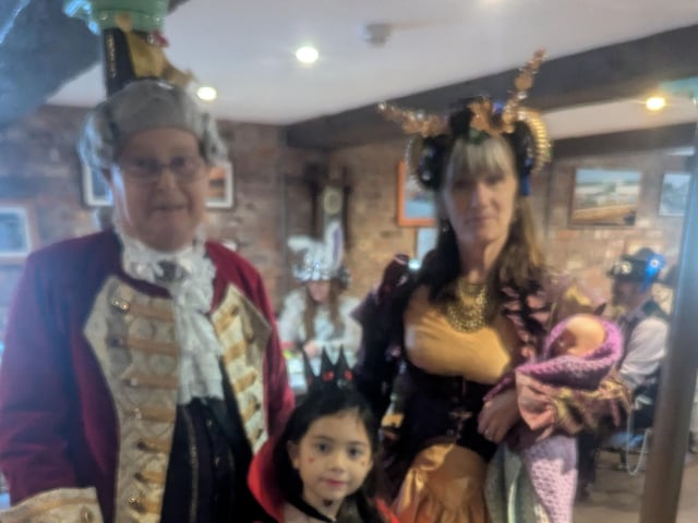 More Alice in Wonderfarm Steampunk family Fun
