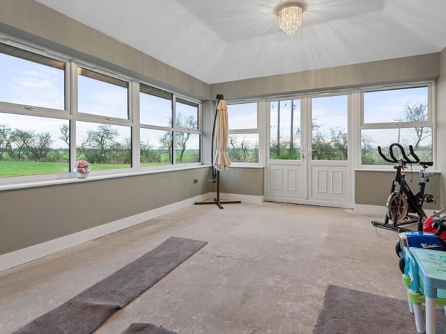 The garden room.