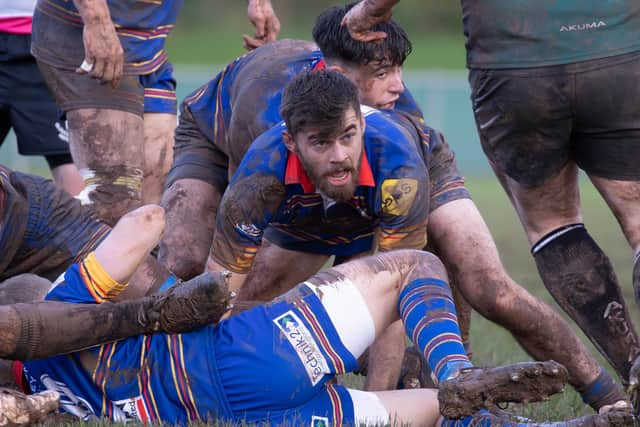 Leamington Full Back, Josh Jones about to set up an attack. Pic by Ken Pinfold.