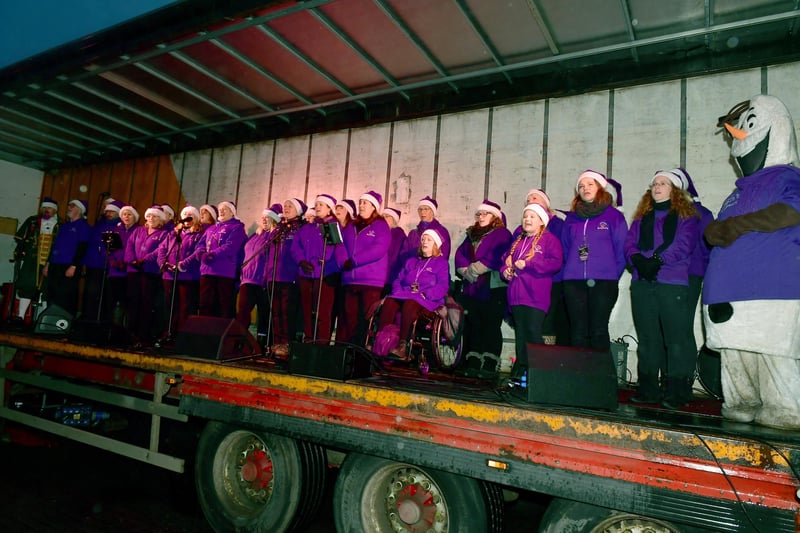 Lincolnshire Vocal Academy sing at the lights switch-on.