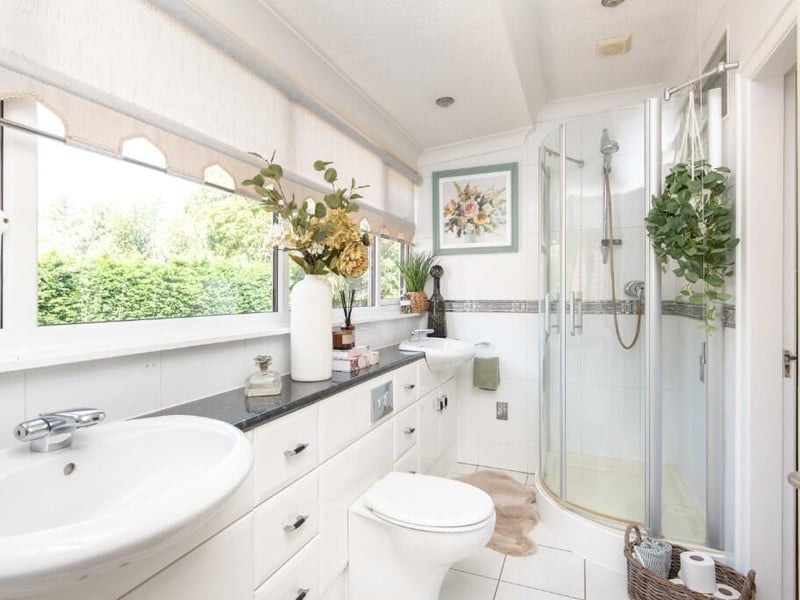 ... its en suite.