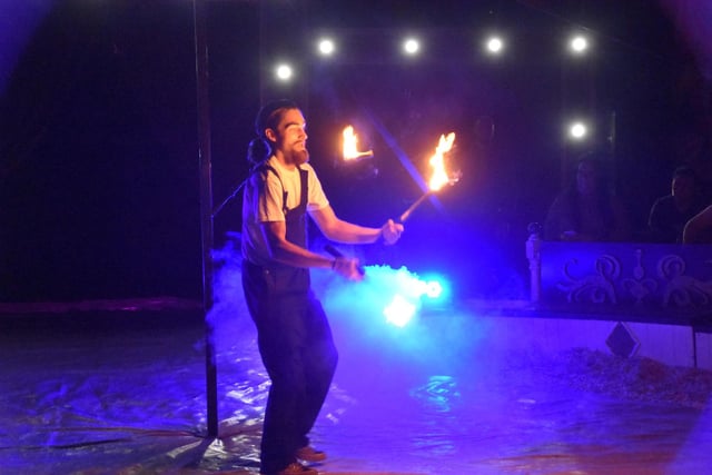 Wonder Circus/Circus of Wonders is at the Big Top fr the summer.