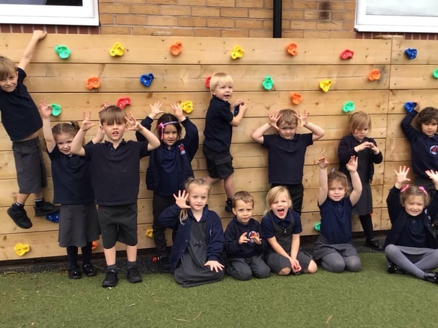 Kirkby on Bain Primary School - Maple Class.