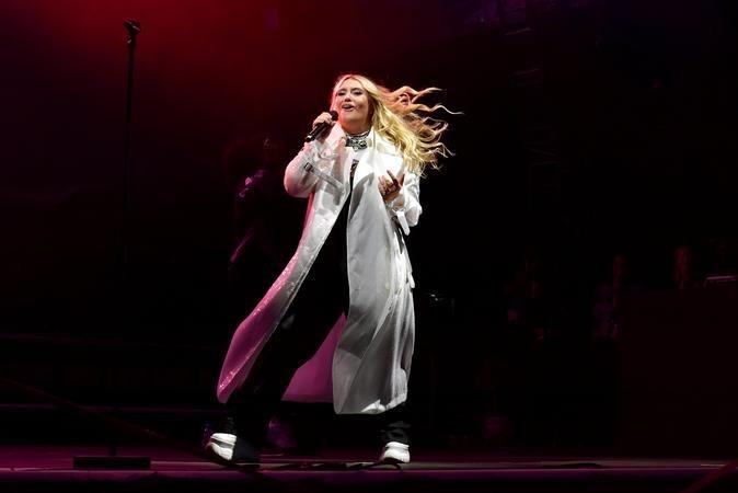 Grimsby's Ella Henderson on the stage at Rasen Rocks.