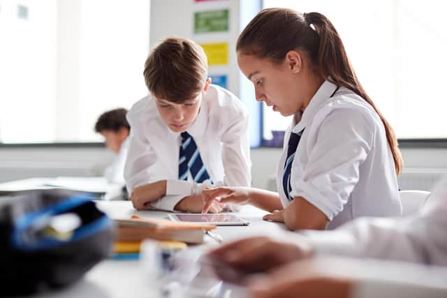 Pupils in small towns have better educational attainment than in larger towns and cities, a major study by the Office for National Statistics (ONS) shows.